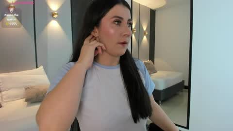 Snapshot of mia_collins96 chatting on April 2026 02:23:02 AM M I A online show from April 2026 02:23:02 AM