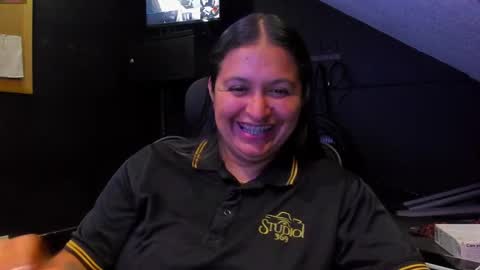 Mia daniela  online show from September 2025 10:42:01 PM