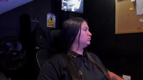 Mia daniela  online show from September 2025 11:08:01 PM