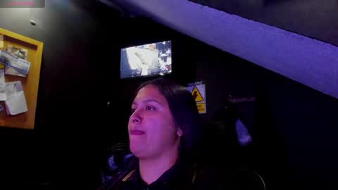 Mia daniela  online show from November 2025 02:21:01 AM