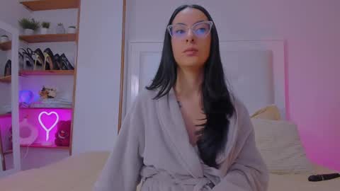 Sarah Luna online show from March 2025 12:55:02 PM