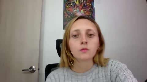 mia_dca online show from December 2025 10:59:02 PM