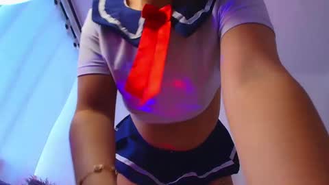 Snapshot of mia_flames chatting on November 2025 09:25:01 PM Mia flames online show from November 2025 09:25:01 PM