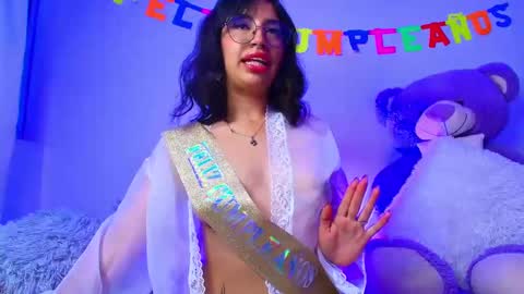 Snapshot of mia_flames chatting on November 2025 04:12:02 AM Mia flames online show from November 2025 04:12:02 AM