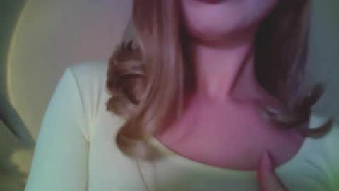 Snapshot of mia_fleur_ chatting on March 2026 09:33:02 PM Mia online show from March 2026 09:33:02 PM