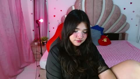 mia online show from April 2026 02:47:01 AM