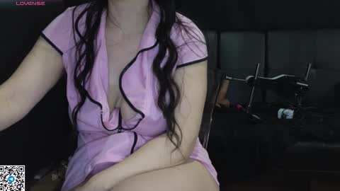 Golden ones online show from November 2025 12:21:02 AM