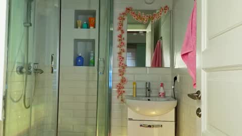 Snapshot of mia_g_ chatting on February 2025 09:12:02 AM Mia online show from February 2025 09:12:02 AM