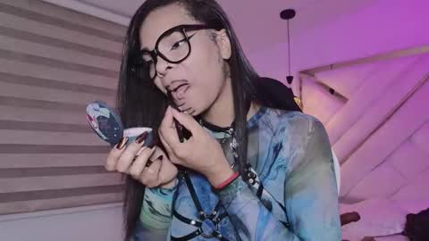 Snapshot of mia_gatesvg chatting on February 2026 02:52:02 AM Mia online show from February 2026 02:52:02 AM