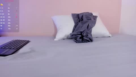  I am Mia  online show from February 2026 12:00:01 PM