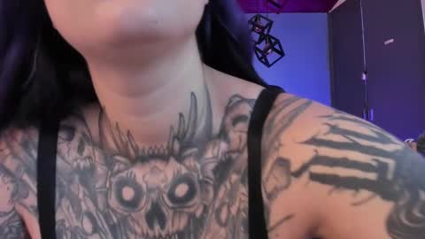 Val  online show from February 2025 08:24:01 PM