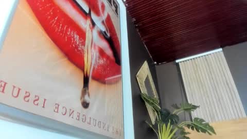 Val  online show from September 2025 11:45:01 AM