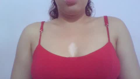 Snapshot of mia_k02 chatting on May 2026 10:04:02 PM Mia online show from May 2026 10:04:02 PM