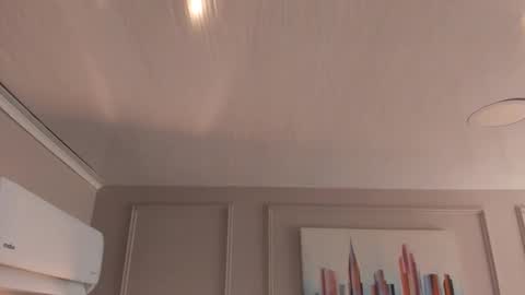 Snapshot of mia_kisses2 chatting on January 2026 02:06:02 AM Mia online show from January 2026 02:06:02 AM