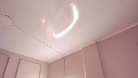 Snapshot of mia_kisses2 chatting on April 2026 03:06:01 AM Mia online show from April 2026 03:06:01 AM