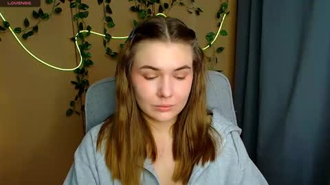 mia_lemm online show from February 2026 08:21:01 AM