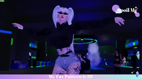 Snapshot of mia_lilah chatting on April 2026 11:29:02 PM Mia online show from April 2026 11:29:02 PM