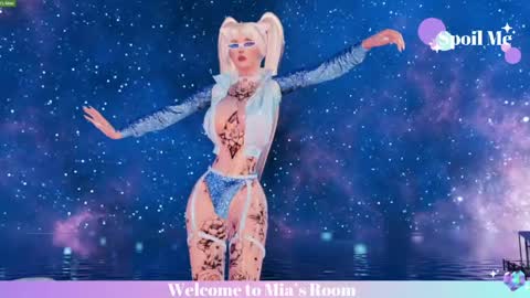 Snapshot of mia_lilah chatting on April 2026 04:23:01 PM Mia online show from April 2026 04:23:01 PM