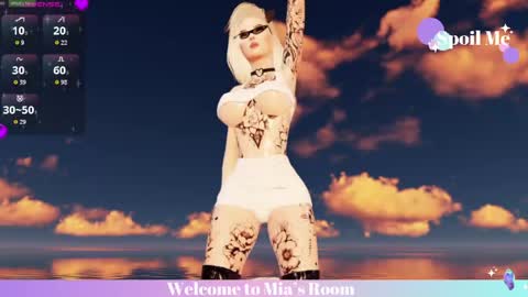 Snapshot of mia_lilah chatting on May 2026 06:37:02 PM Mia online show from May 2026 06:37:02 PM