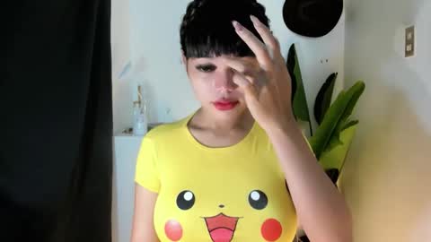 M I A online show from May 2026 08:03:02 PM