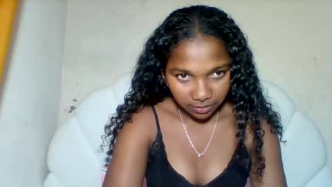 mia_lunah online show from August 2026 04:17:02 PM