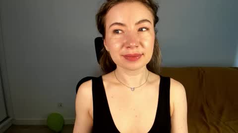 Snapshot of mia_luxx92 chatting on June 2026 06:26:02 AM Mia online show from June 2026 06:26:02 AM