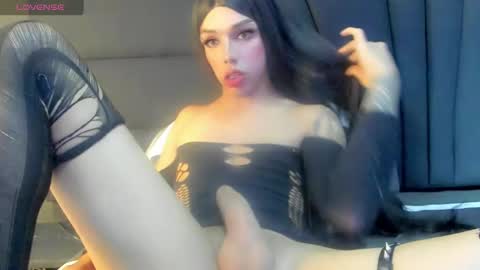 Mia3 online show from February 2025 01:21:02 AM