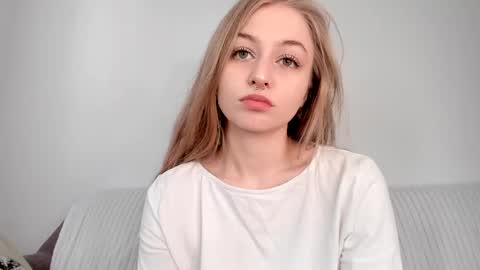 Mia here Appreciate your support online show from April 2026 07:06:02 AM