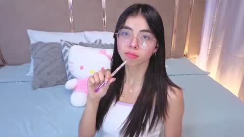 Mia online show from June 2026 12:28:02 PM