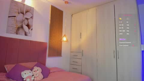 Mia Nevaeh - follow me online show from September 2025 08:42:01 PM