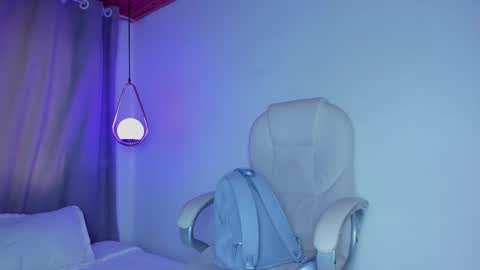 Mia Nevaeh - follow me online show from February 2026 08:35:01 PM