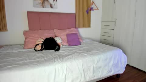 Snapshot of mia_nevaeh chatting on March 2026 08:14:02 PM Mia Nevaeh - follow me online show from March 2026 08:14:02 PM