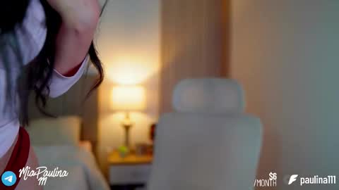 Snapshot of mia_paulina chatting on November 2025 03:42:02 AM Instagram Nelyiramirez online show from November 2025 03:42:02 AM