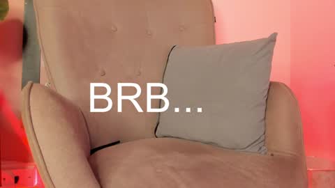 Snapshot of mia_ravenn chatting on December 2024 11:28:01 PM Mia online show from December 2024 11:28:01 PM