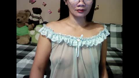 Snapshot of mia_rein chatting on January 2025 07:36:01 AM mia_rein online show from January 2025 07:36:01 AM