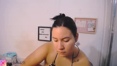 mia reys online show from September 2025 11:59:02 AM