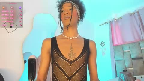 mia_royal online show from May 2026 06:38:01 PM