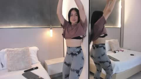 Snapshot of mia_slora chatting on May 2026 12:11:02 PM M I A online show from May 2026 12:11:02 PM