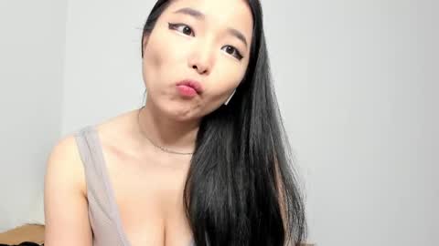  Your Soyun  online show from May 2026 01:07:01 PM