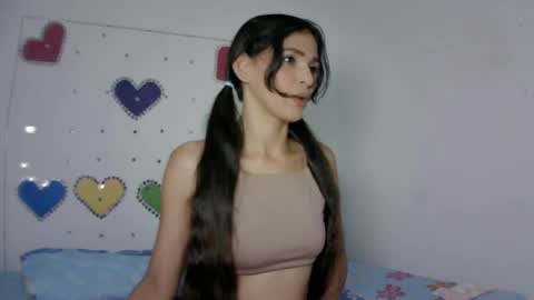 MIA suarez4 online show from April 2026 09:23:02 PM