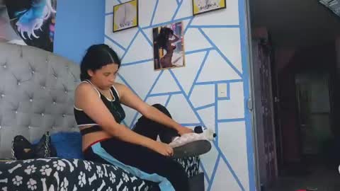 Snapshot of mia_thompson_0 chatting on June 2026 01:09:02 PM mia_thompson_0 online show from June 2026 01:09:02 PM