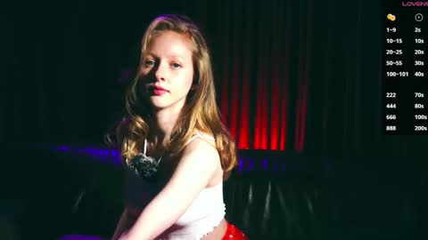 Snapshot of mia_vebes chatting on October 2025 03:31:02 PM Mia online show from October 2025 03:31:02 PM