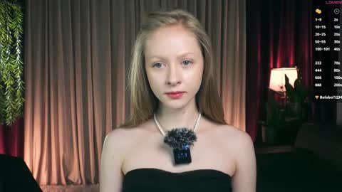 Snapshot of mia_vebes chatting on December 2025 03:27:02 PM Mia online show from December 2025 03:27:02 PM