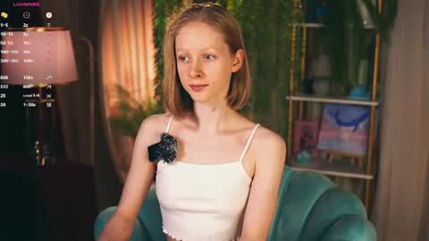 Snapshot of mia_vebes chatting on July 2026 04:42:02 PM Mia online show from July 2026 04:42:02 PM