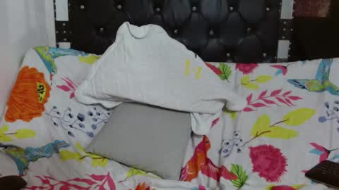 mia_vega1 online show from February 2026 10:57:02 PM