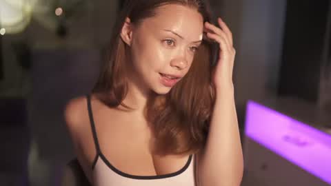 Snapshot of mia_vixen_ chatting on July 2026 03:57:02 AM VixenMia online show from July 2026 03:57:02 AM