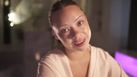 Snapshot of mia_vixen_ chatting on July 2026 04:01:02 AM VixenMia online show from July 2026 04:01:02 AM
