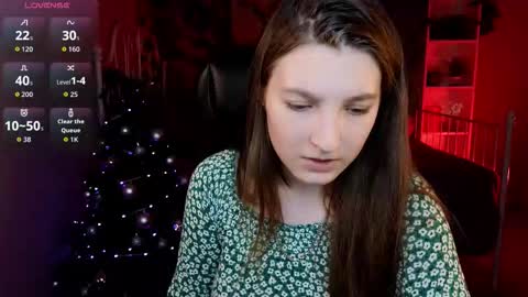 Mia online show from December 2025 10:22:02 AM