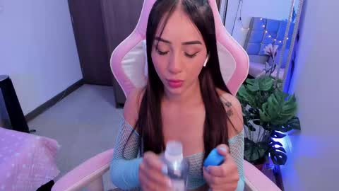 Snapshot of miaa_06 chatting on February 2025 01:40:02 AM mia nicolle online show from February 2025 01:40:02 AM