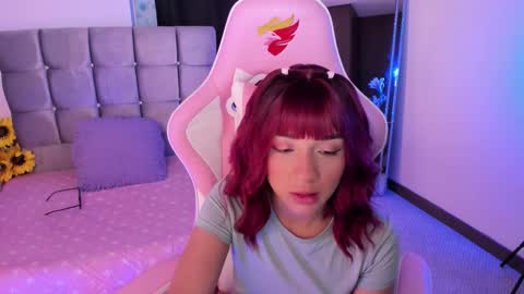 Snapshot of miaa_06 chatting on September 2025 03:39:02 AM mia nicolle online show from September 2025 03:39:02 AM